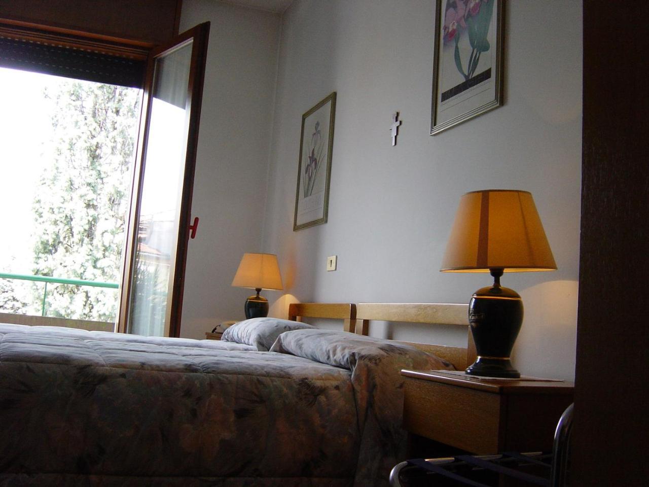Hotel Rizzi Monticello Conte Otto Exterior foto